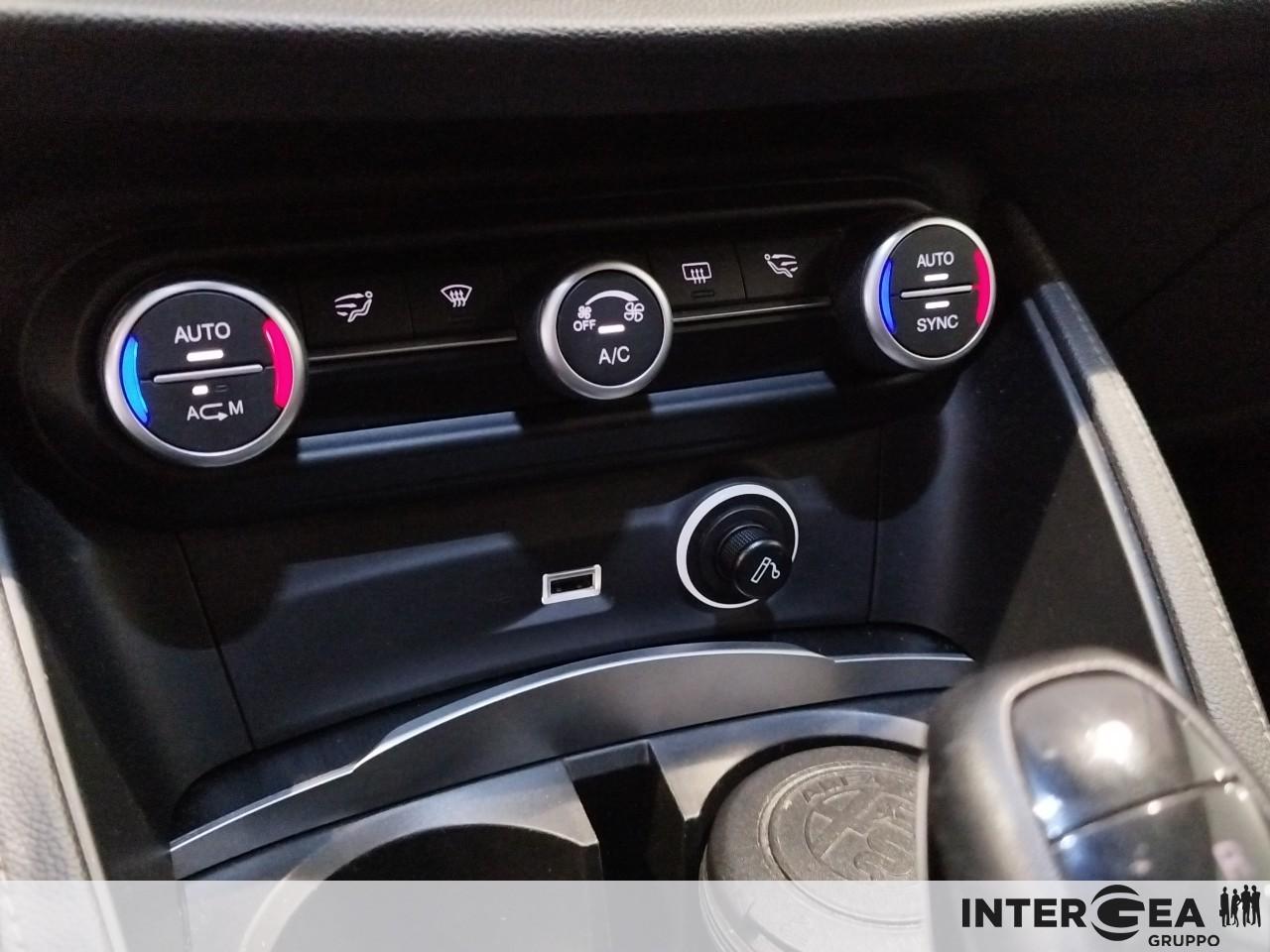 ALFA ROMEO Stelvio 2.2 t Executive Q4 190cv auto my19