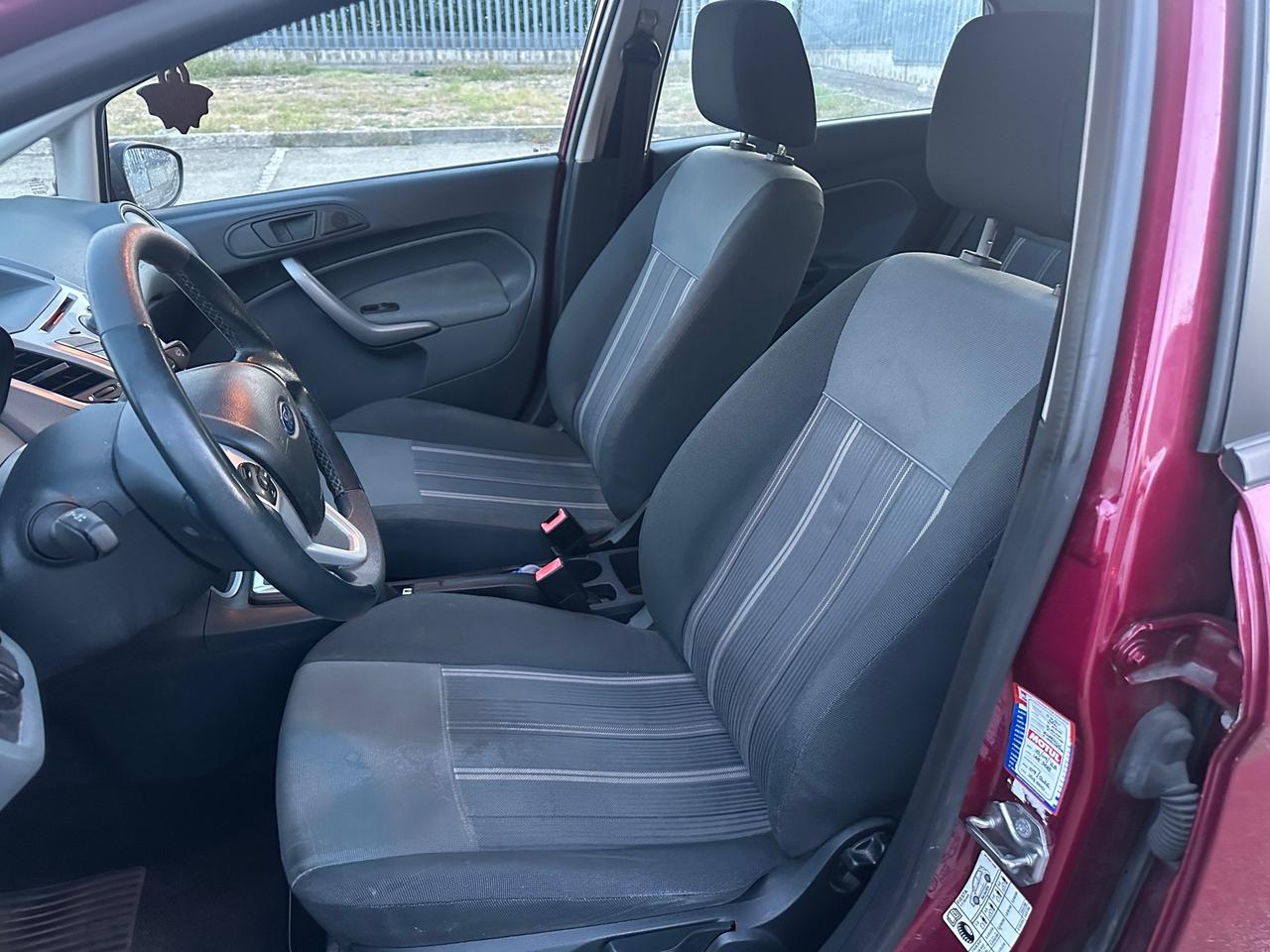 Ford Fiesta 1.4 5 porte Bz.- GPL Titanium