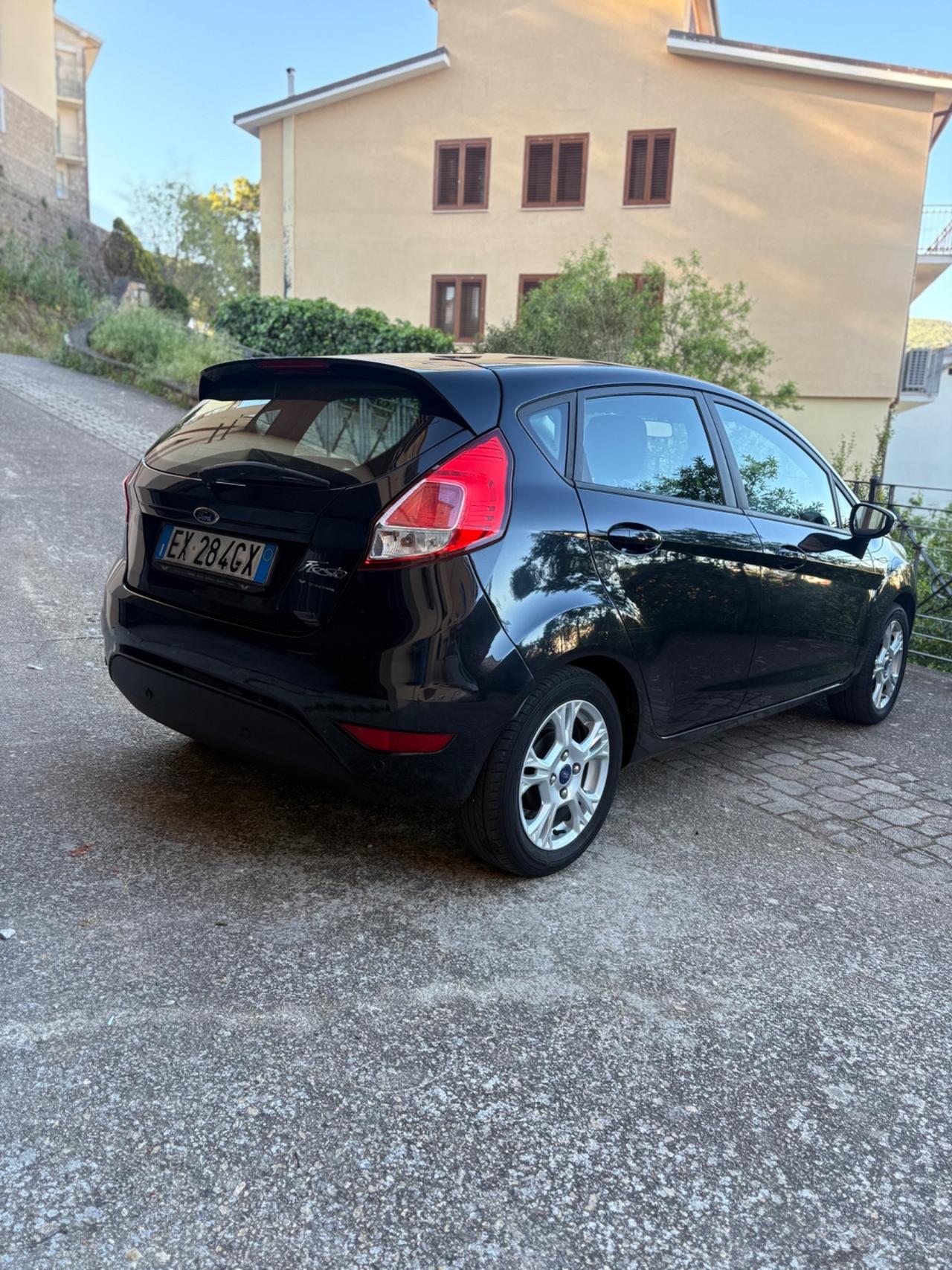 Ford Fiesta 1.5 TDCi 75CV 5 porte Titanium