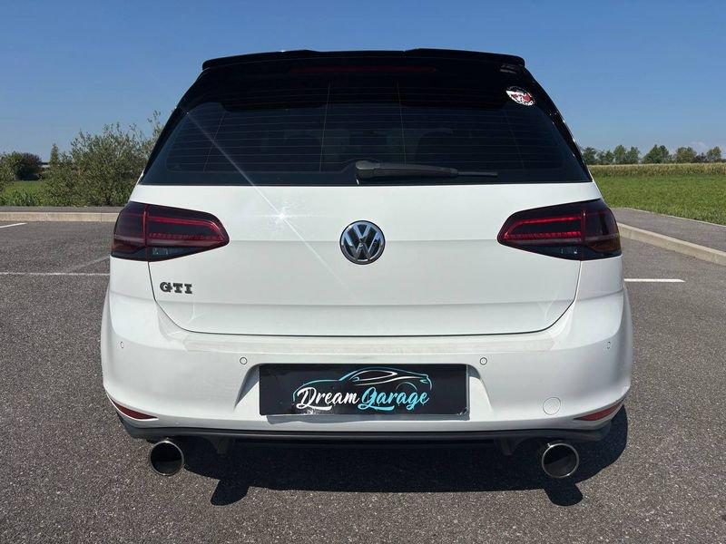 Volkswagen Golf 2.0 TSI 220cv