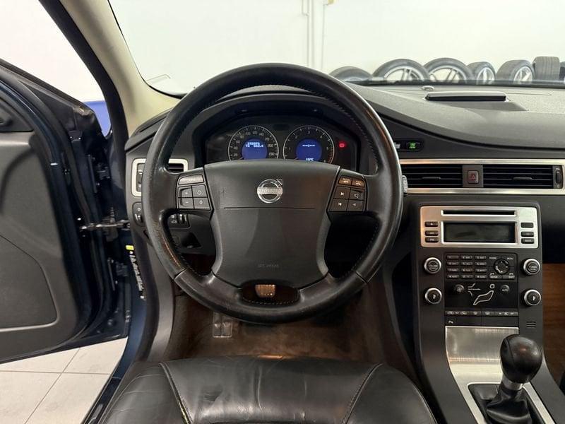 Volvo V70 V70 2.4 D Geartronic R-design