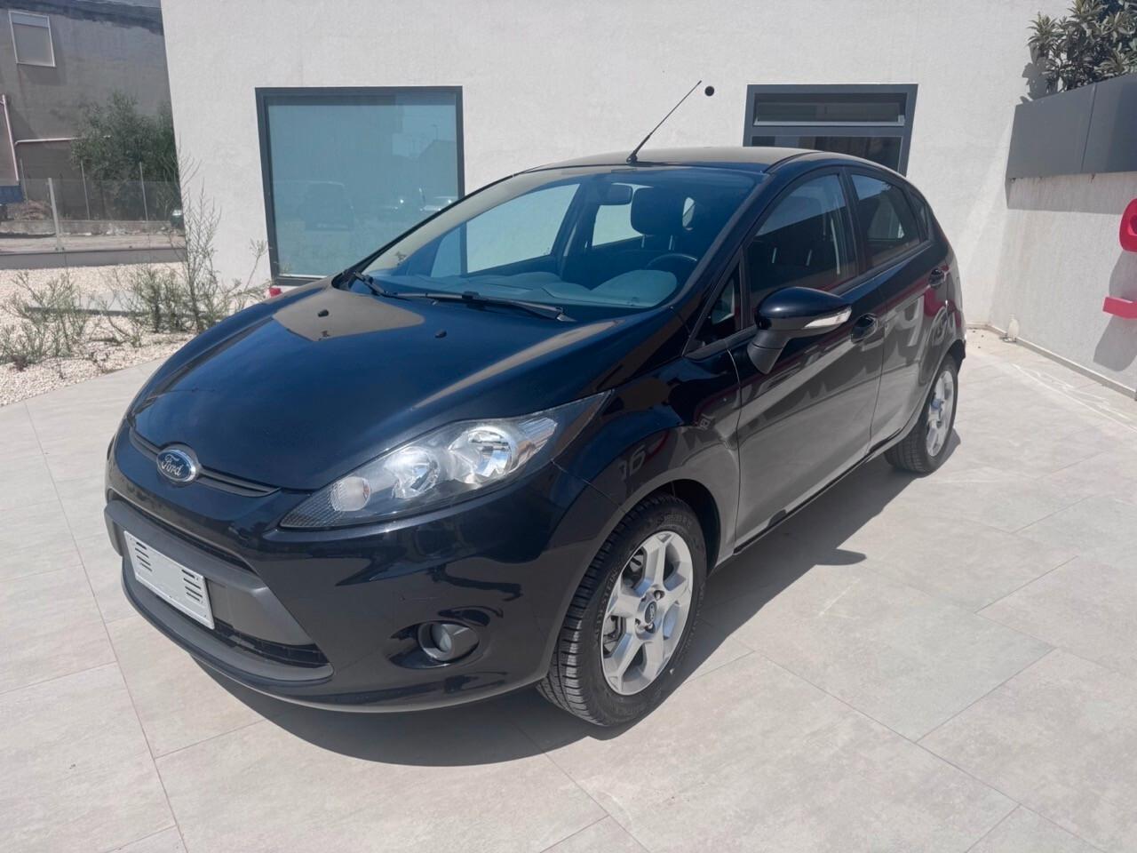 Ford Fiesta 1.4 TDCi 5p. Ghia