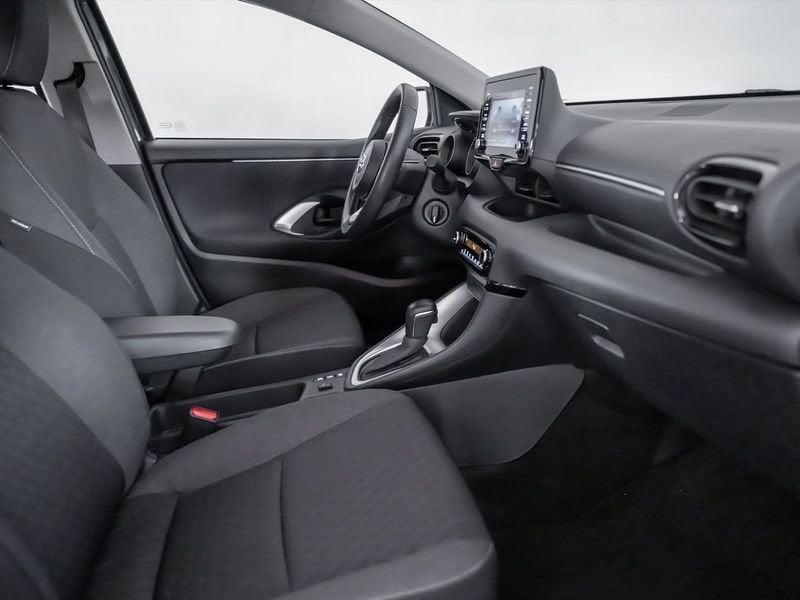 Toyota Yaris Hybrid Trend MY22