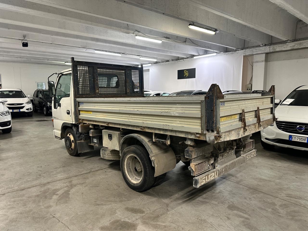 Isuzu ribaltabile trilaterale