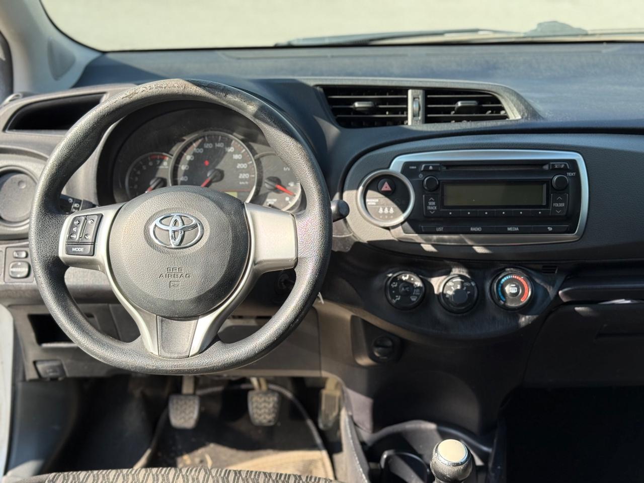 Toyota Yaris 1.0 benzina 69 cv 5 porte