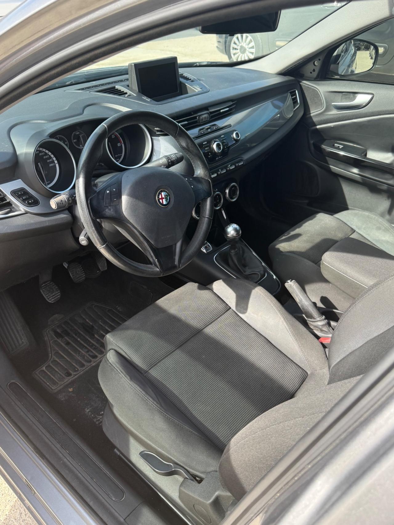 Alfa Romeo Giulietta 1.6 JTDm-2 105 CV Exclusive