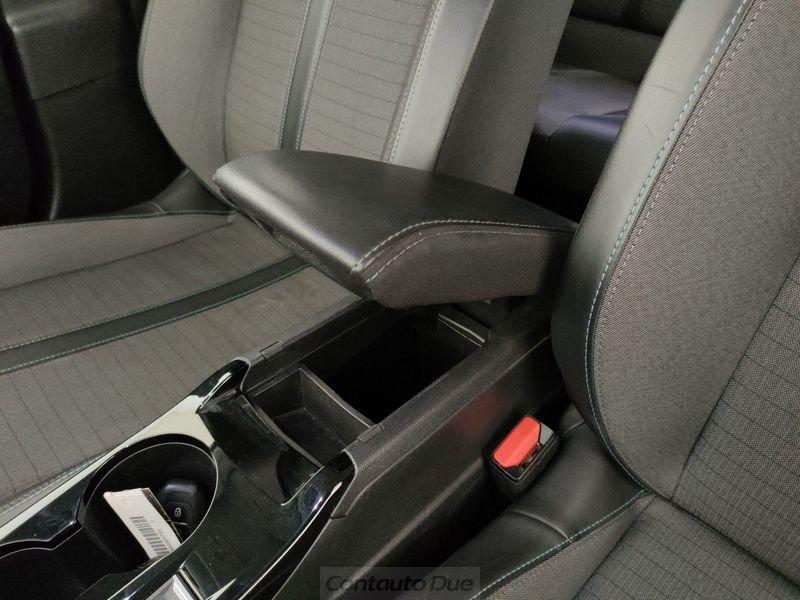 Peugeot 2008 2008 1.2 puretech Allure s&s 130cv eat8