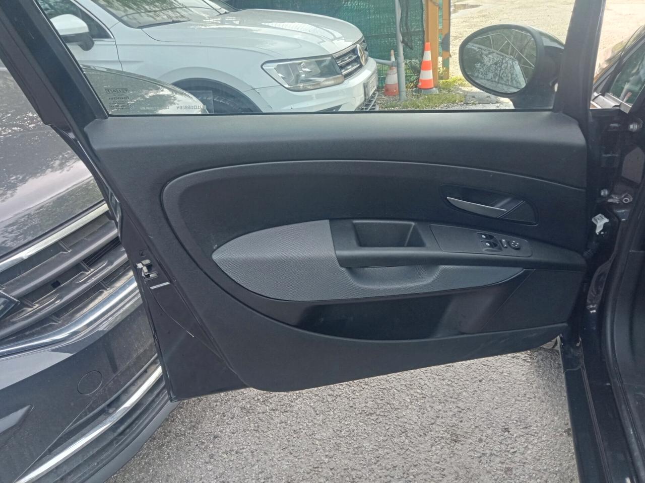Fiat Grande Punto 1.4 - 5 porte Natural Power OK Neopatentati