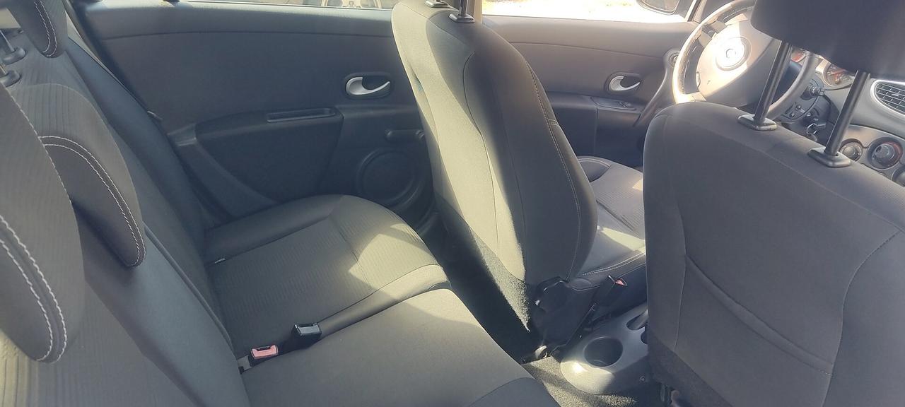 ranault clio 1.2 benzina ottime condizioni
