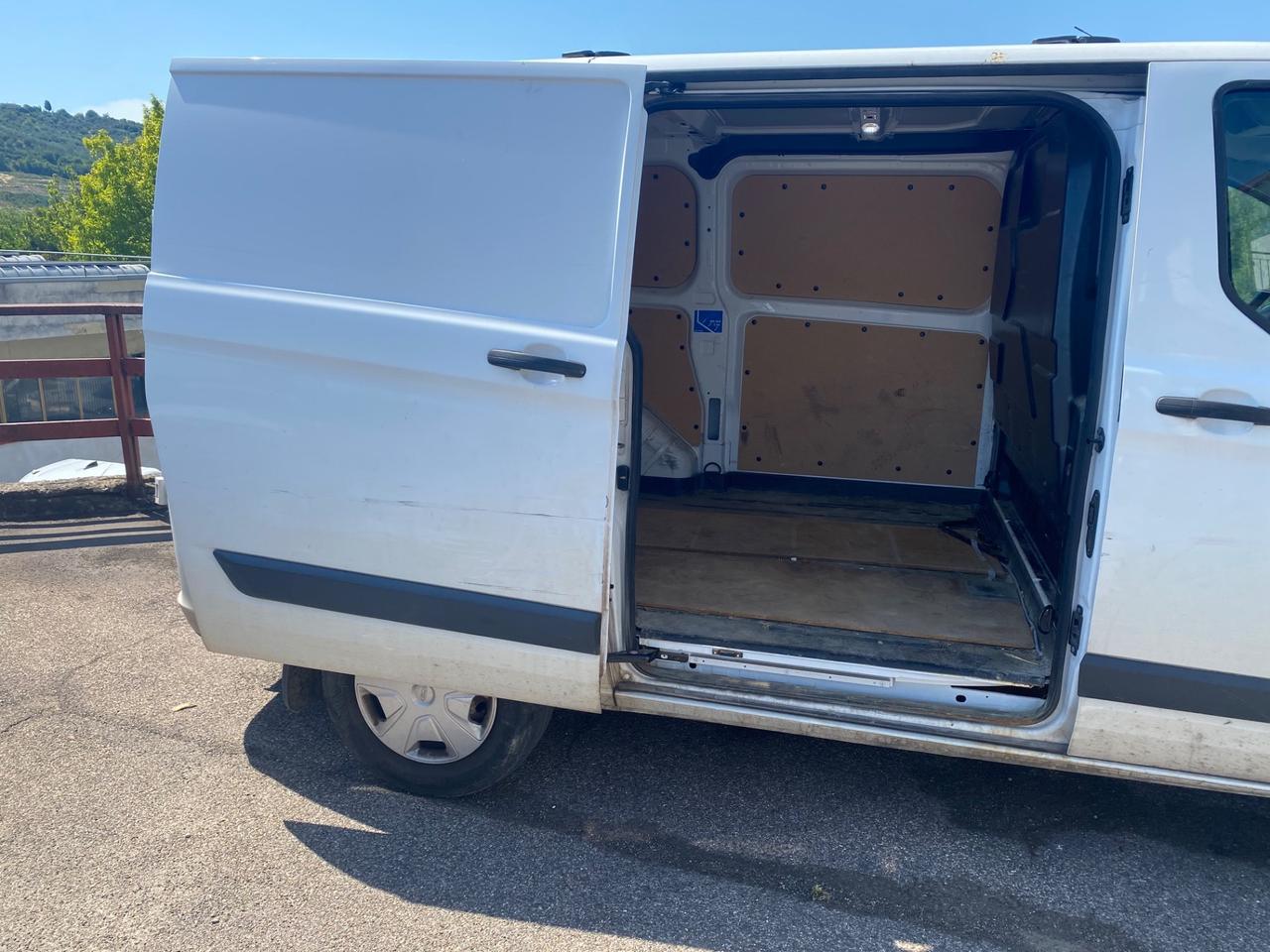 Ford Transit custum ibrido disel