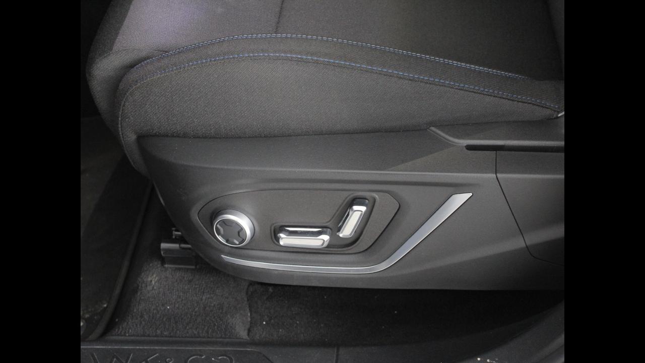 Lynk & Co 01 - 01 1.5 td phev auto