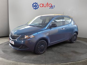 Lancia Ypsilon 1.0 FireFly 5 porte S&S Hybrid Ecochic Silver