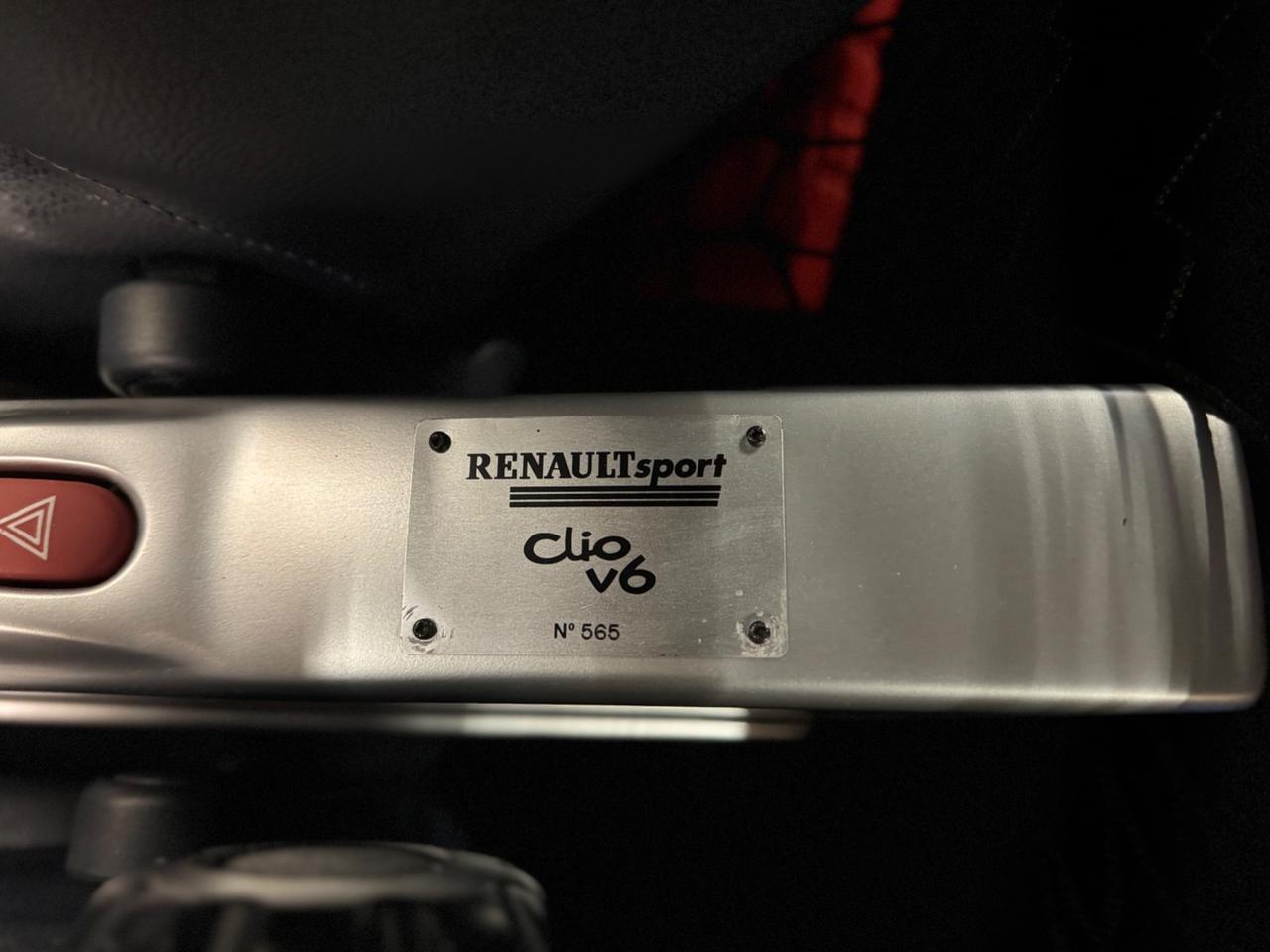 RENAULT CLIO V6 3.0 230CV **RARISSIMA ** ESEMPLARE NR 565