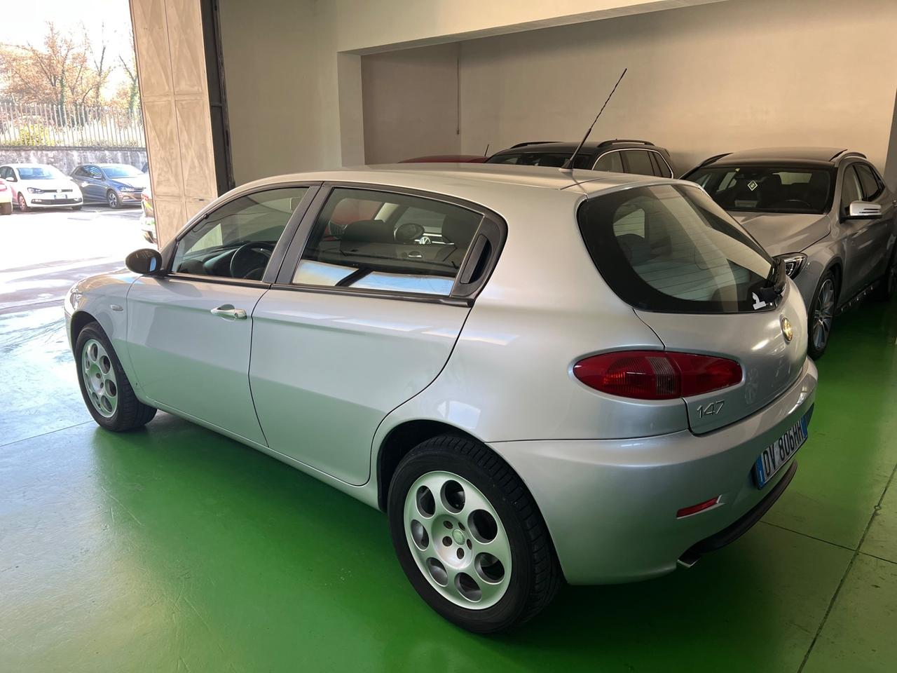 Alfa Romeo 147 1.9 JTD (120) 5 porte Moving