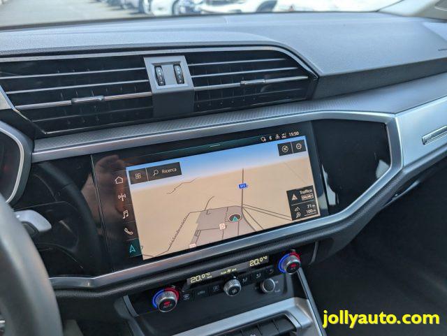 AUDI Q3 45 TFSI e S tronic Business Plug in Hybrid