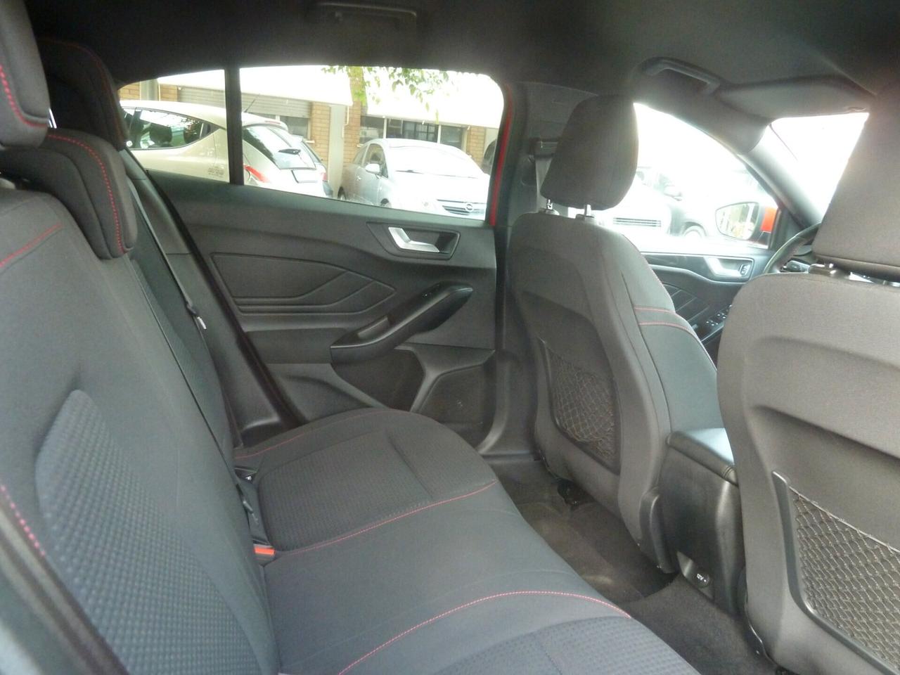 Ford Focus 1.0 125 CV ST Line OK neopatentati