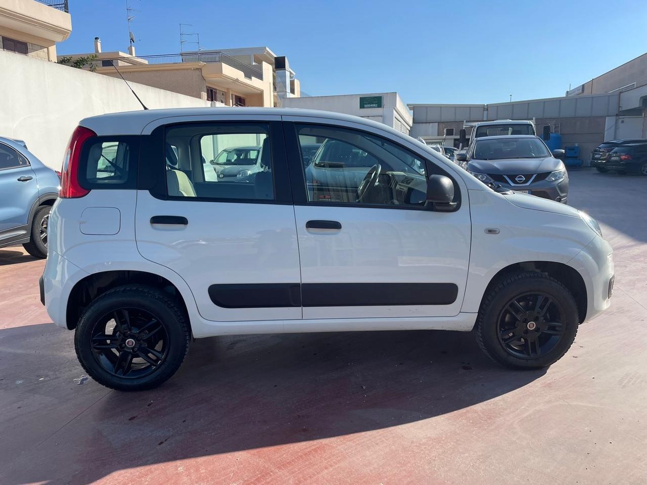 Fiat Panda 0.9 TwinAir Turbo Natural Power Lounge