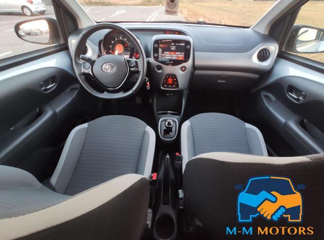 TOYOTA Aygo 1.0 69 CV 5 porte x-play MMT *PROMO*