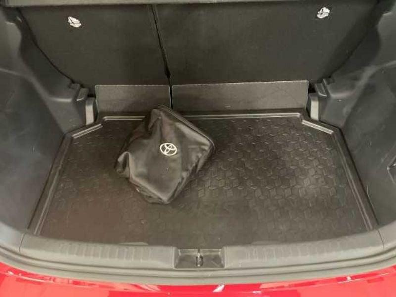 Toyota Yaris IV 1.5h Style