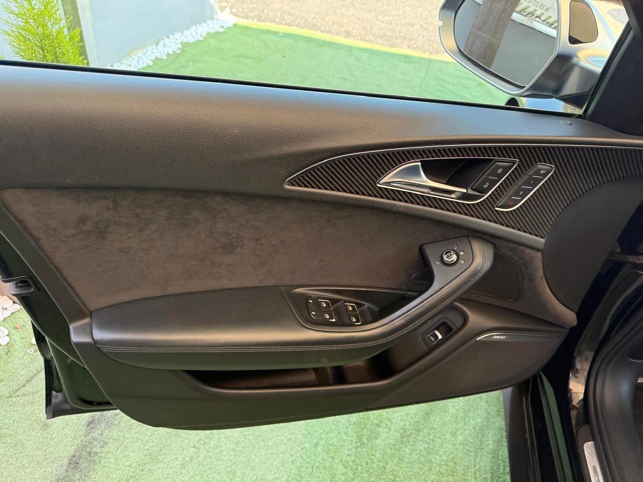 Audi A6 RS 6 Avant 4.0 TFSI quattro tiptronic