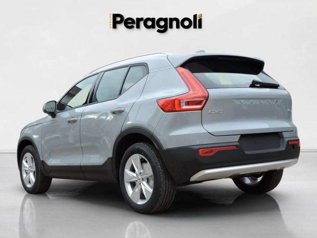 VOLVO XC40 B3 CORE AUTOMATICA KM0