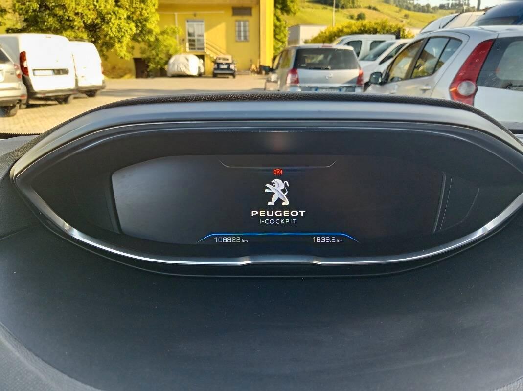 Peugeot 3008 1.5 bluehdi Allure s&s 130cv eat8