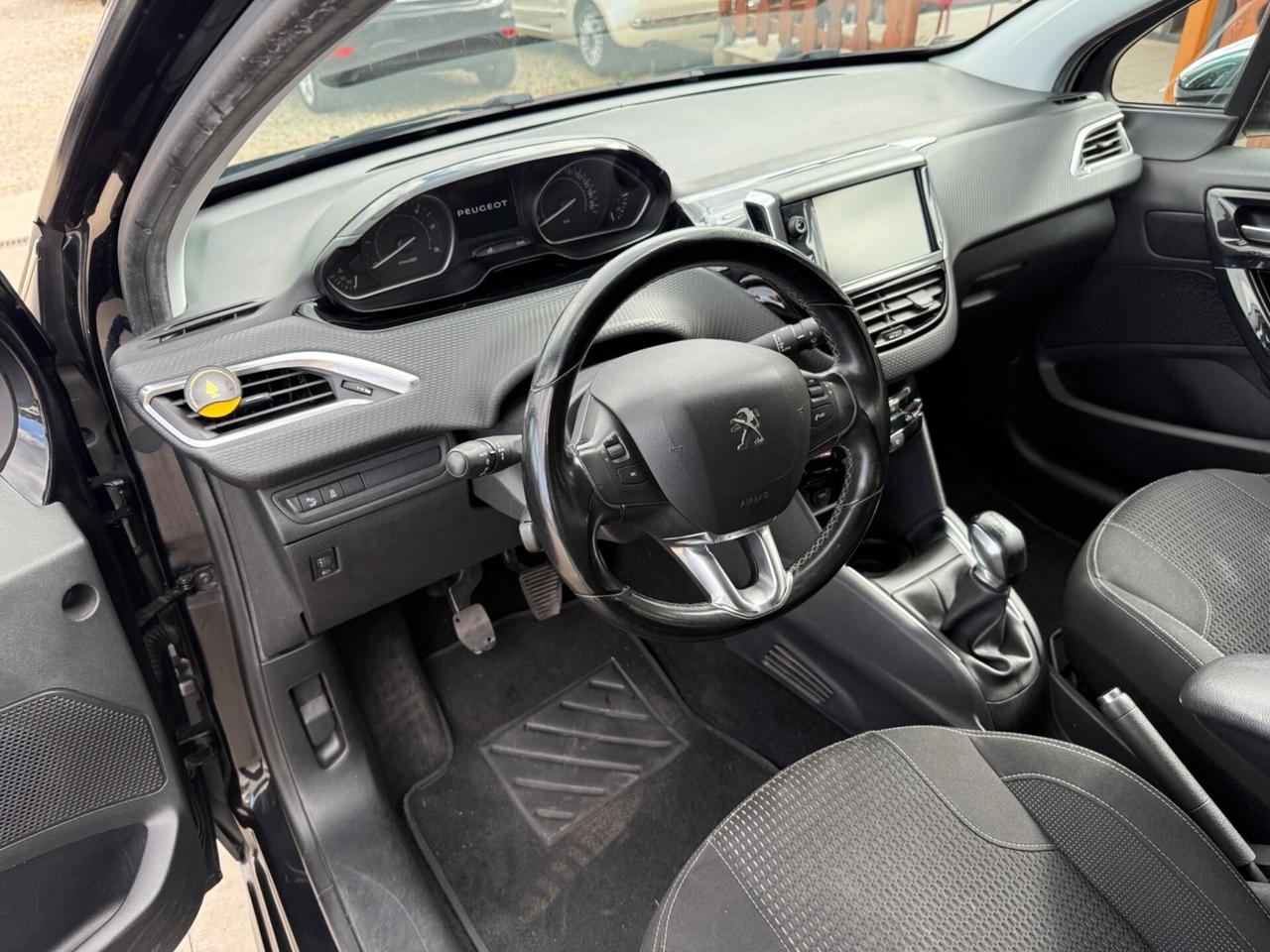 Peugeot 208 BlueHDi 75 5 porte Allure