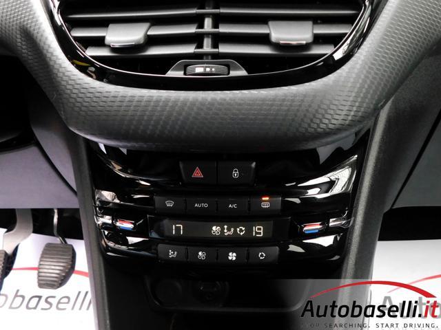 PEUGEOT 2008 1.2 TURBO 110CV S&S ALLURE, NAVIGATORE, CARPLAY