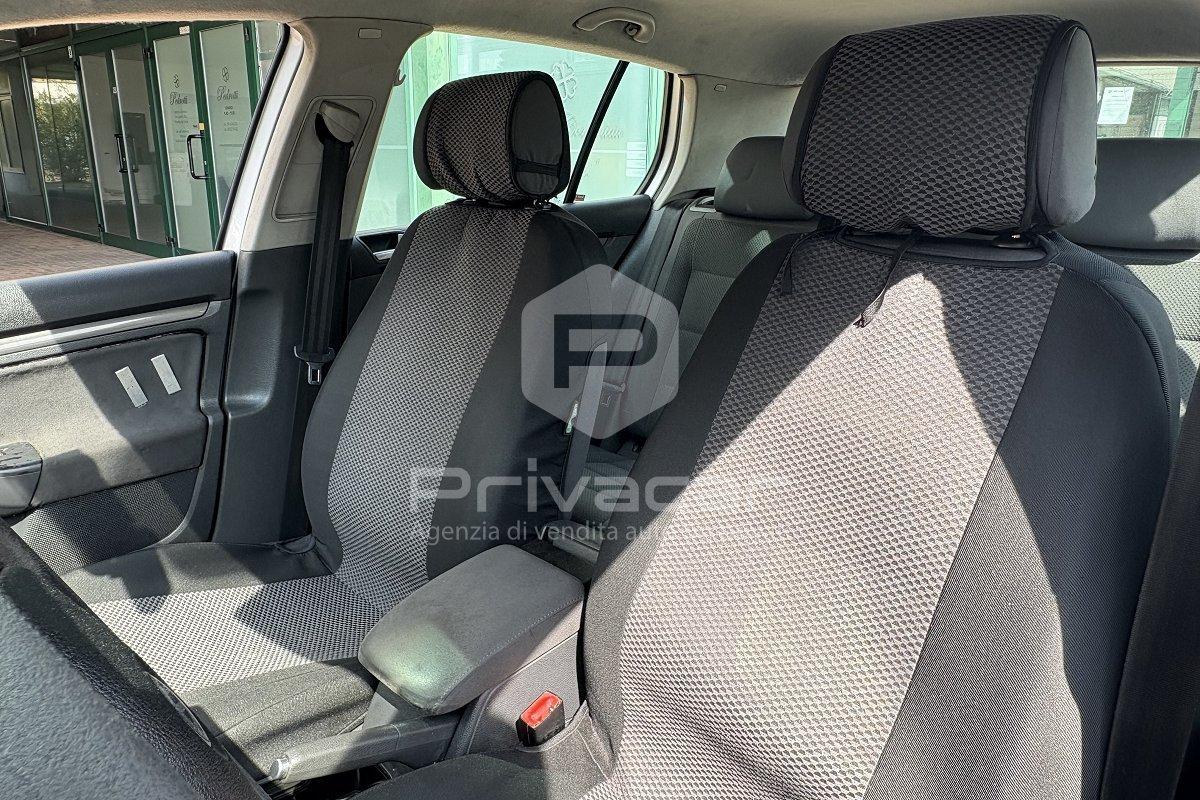 VOLKSWAGEN Golf 1.6 5p. Trendline BiFuel G