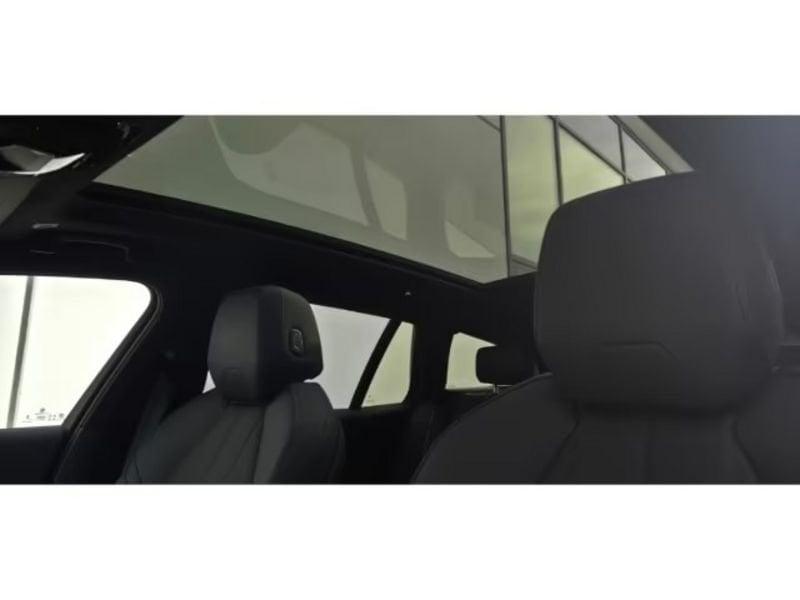 BMW Serie 5 520i sDrive M Sport Pro Gancio Iconic Glow 19" Tetto