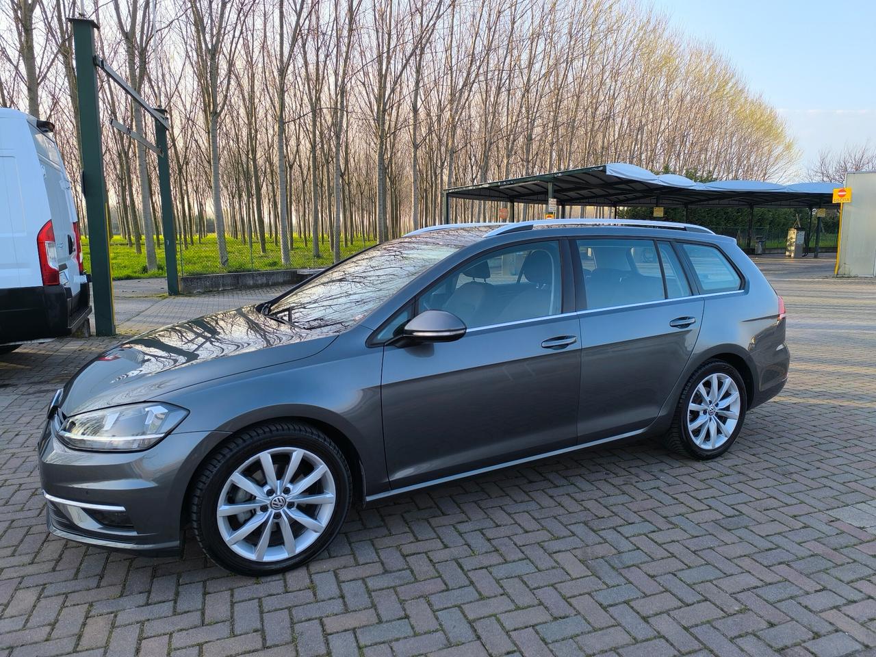 Volkswagen Golf Variant 2.0 TDI Executive BlueMotion Technology