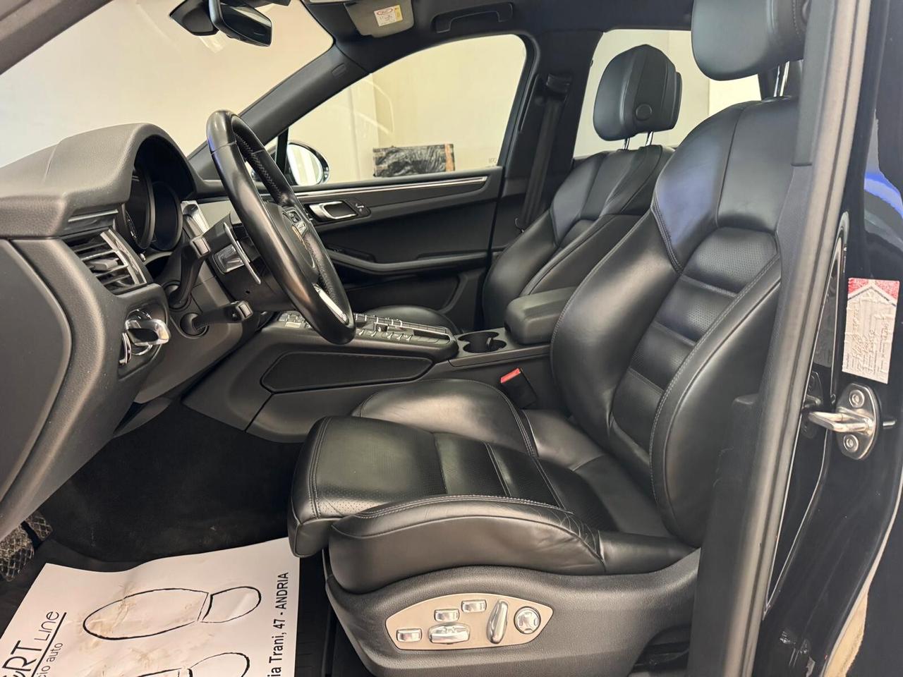 Porsche Macan 2.0 245CV TETTO PDLS+