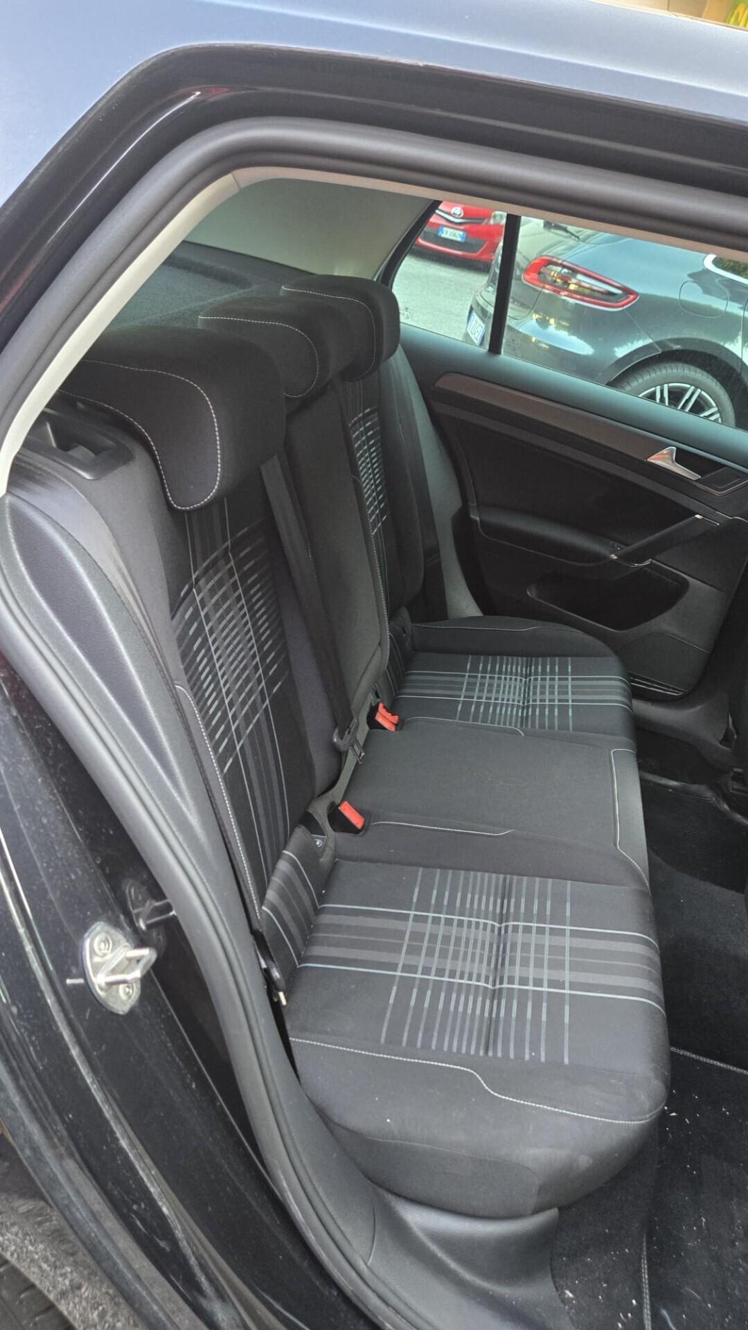Volkswagen Golf 2.0 TDI 5p. Highline Lounge BlueMotion Technology