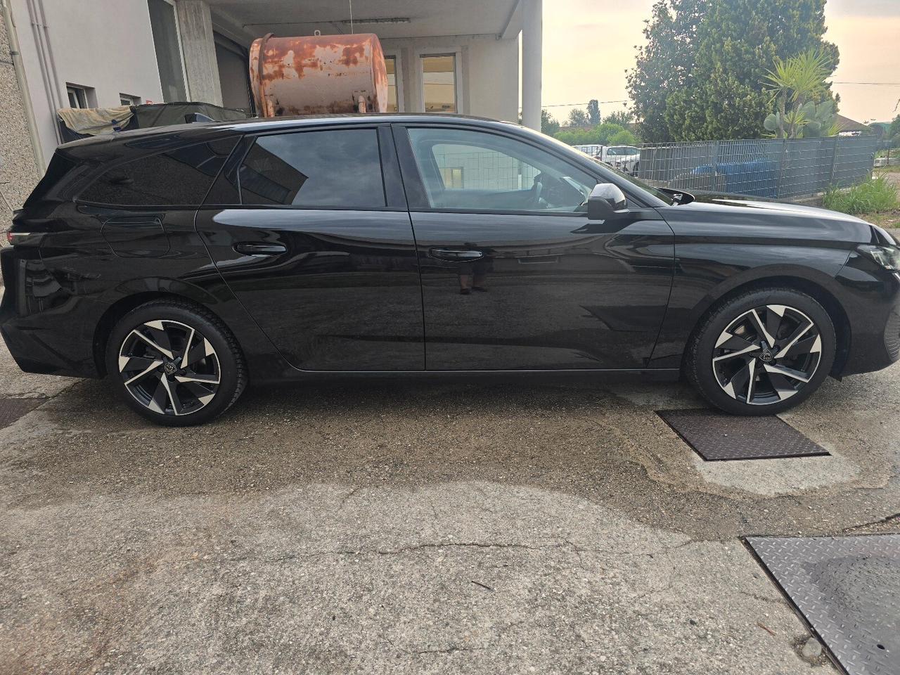 Peugeot 308 BlueHDi 130 S&S EAT8 SW Allure Pack