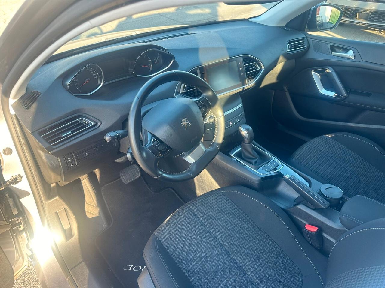 Peugeot 308 BlueHDi 150 S&S EAT6 SW Allure