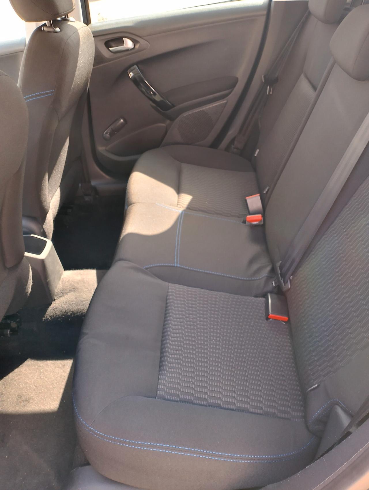 Peugeot 208 5porte Allure 10/2018 neopatentati