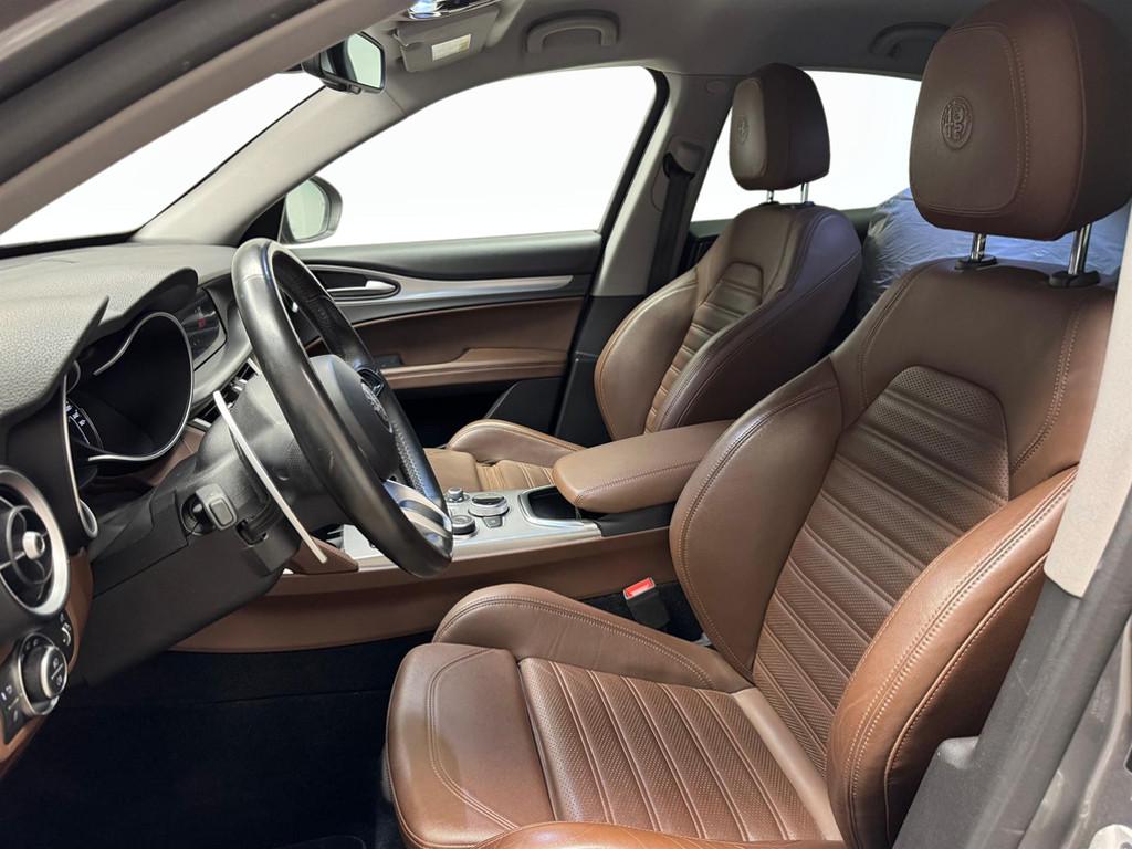 ALFA ROMEO Stelvio 2017 - Stelvio 2.2 t Lusso Q4 210cv auto