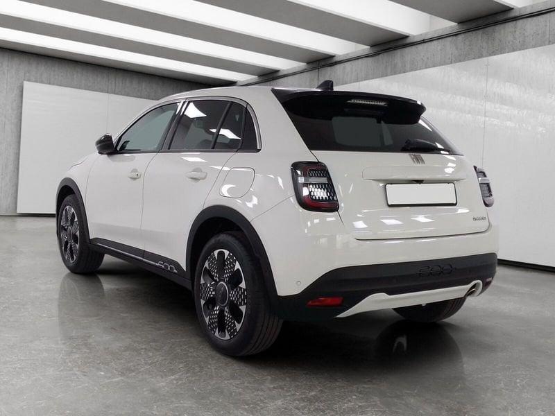 FIAT 600 1.2 hybrid La Prima 110cv auto