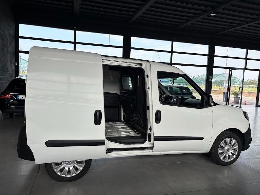Fiat Doblò 1.4 Natural Power 85.000KM NEOPATENTATI