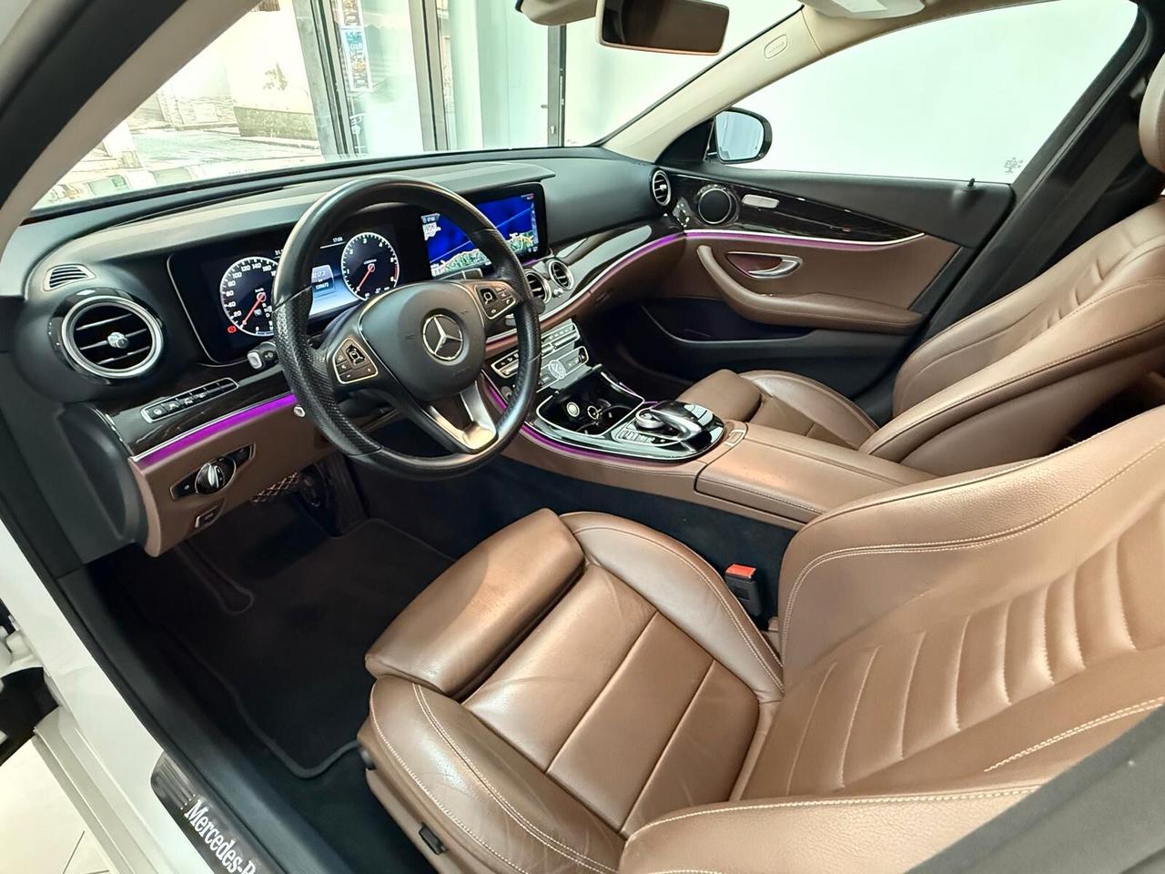 MERCEDES- BENZ KLASSE E 220 D 195 CV 4MATIC AMG PREMIUM OFFERTA