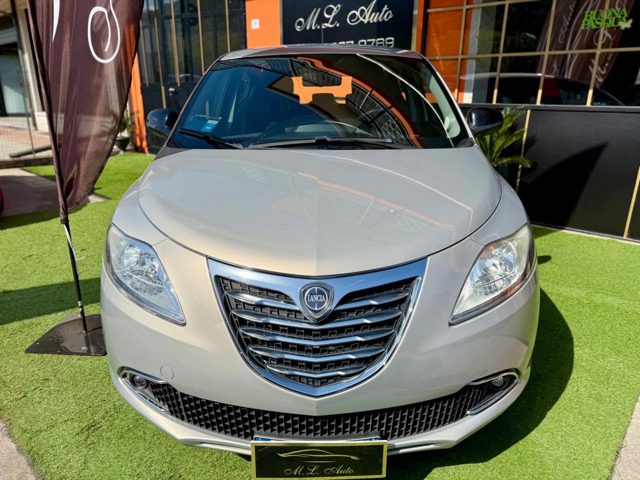 Lancia Ypsilon 1.2 69 CV 5 porte S&S Platinum