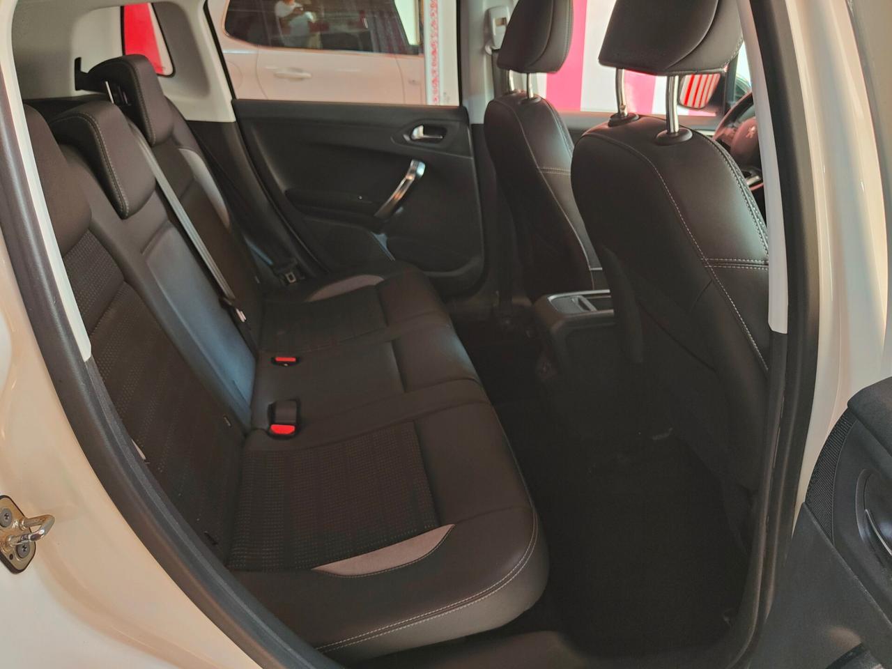 Peugeot 2008 120 S&S Allure 2015