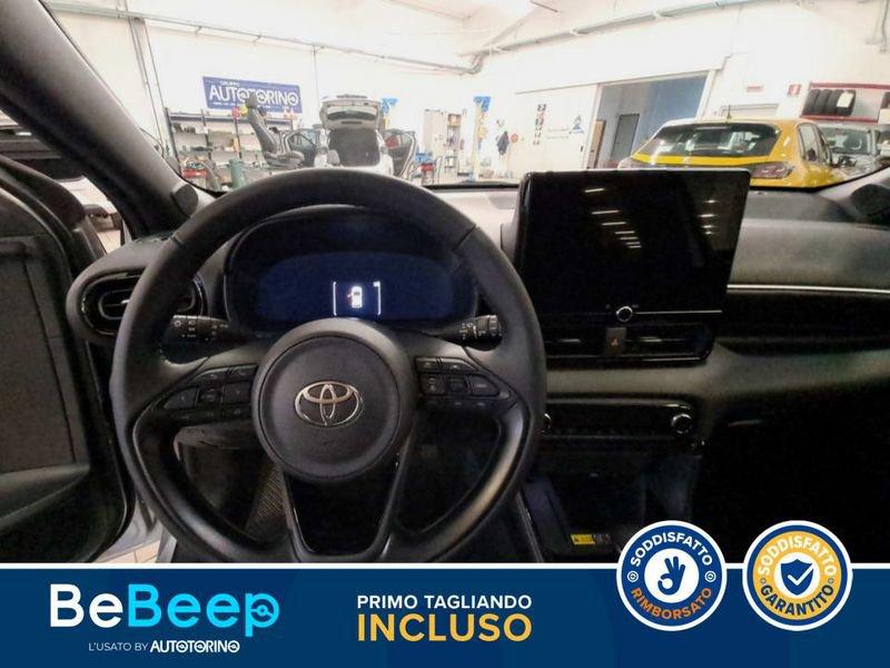 Toyota Yaris 1.5H 130 LOUNGE