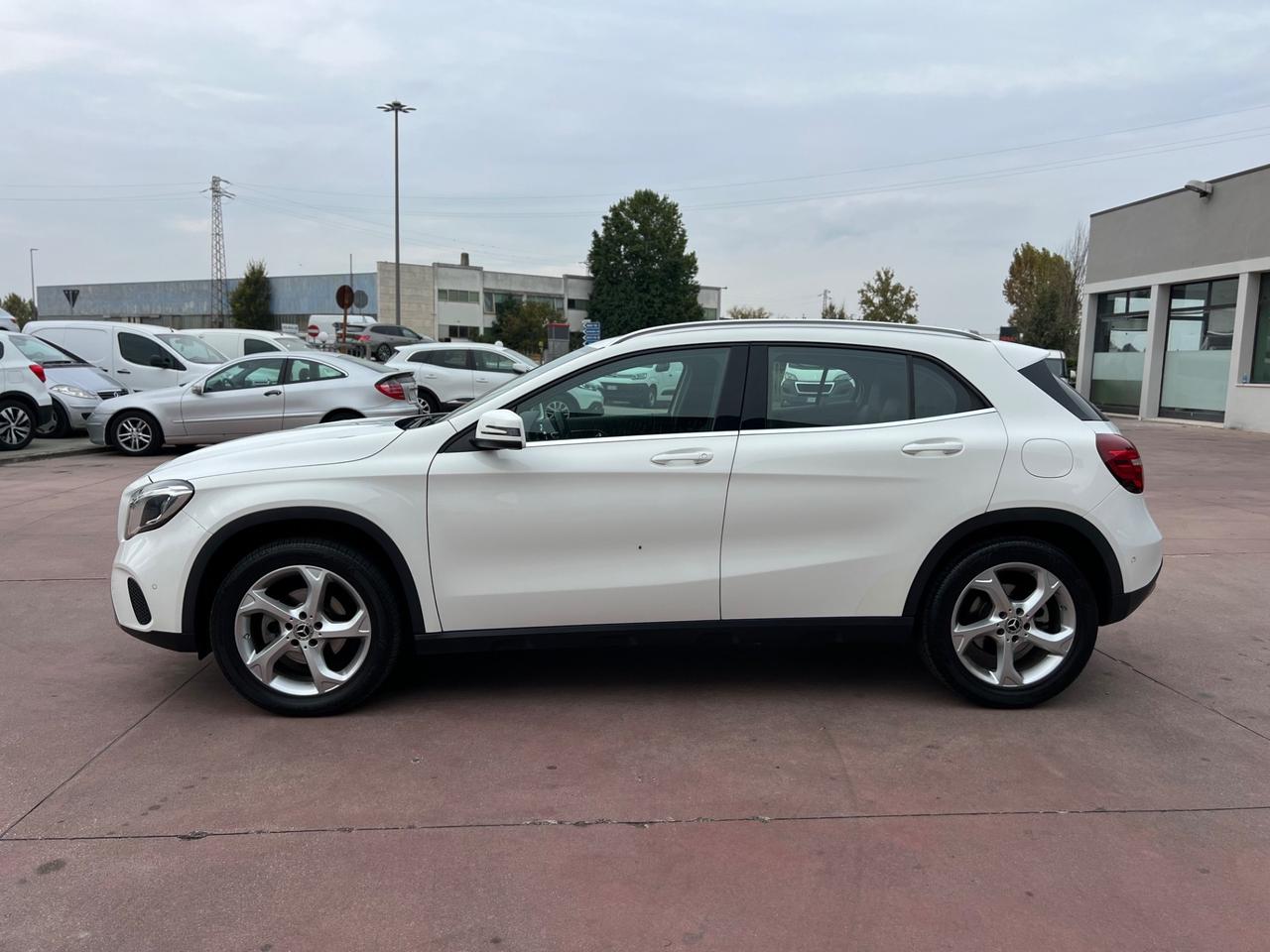 Mercedes-benz GLA 200 d Automatic Premium