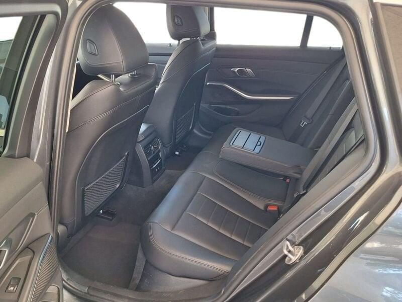 BMW Serie 3 Touring 320d 190 CV Automatica 48V Mild Hybrid Luxury
