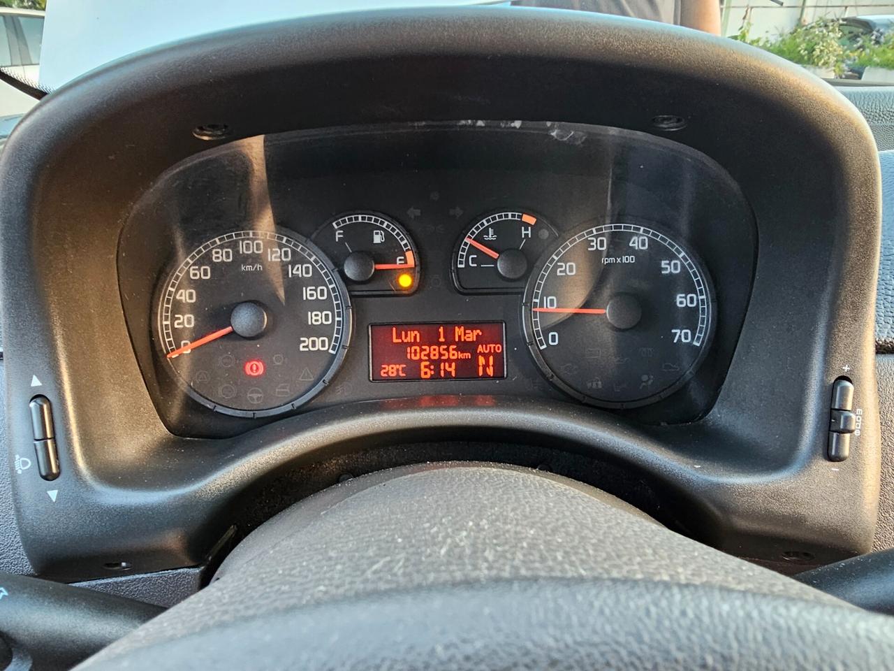 Fiat Punto 1.2i cat 5 porte EL cambio automatico soli 100000km