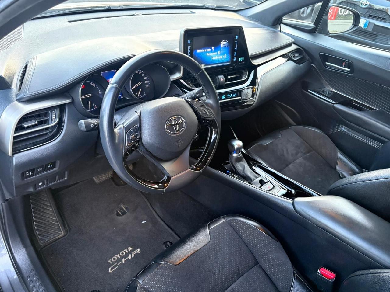 Toyota C-HR 1.8 Hybrid E-CVT Lounge