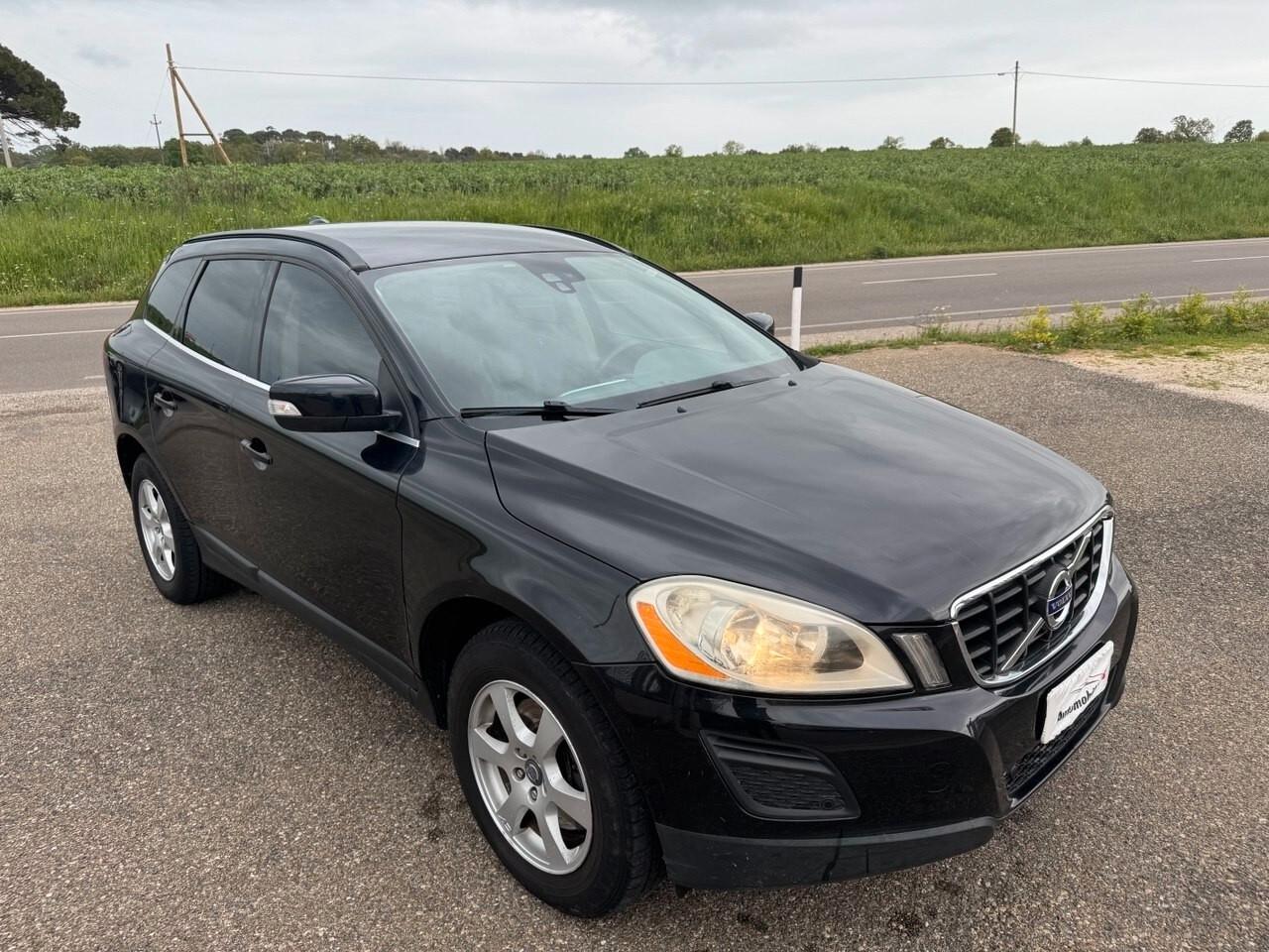 Volvo XC 60 XC60 D5 AWD Geartronic Kinetic