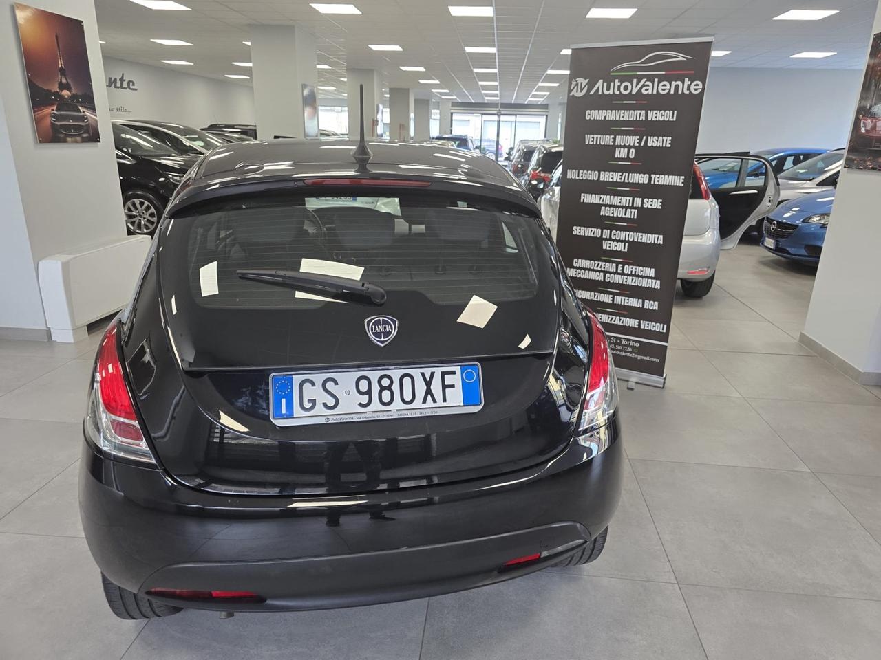 Lancia Ypsilon 1.0 Hybrid 70cv anno 2024 km 68000