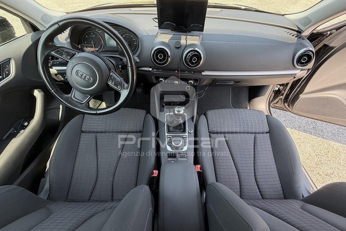 AUDI A3 1.6 TDI clean diesel Ambition